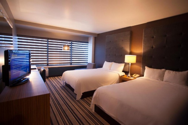 Hotel Huntington Beach image 12