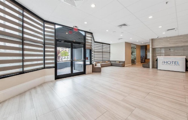 Hotel Huntington Beach image 16