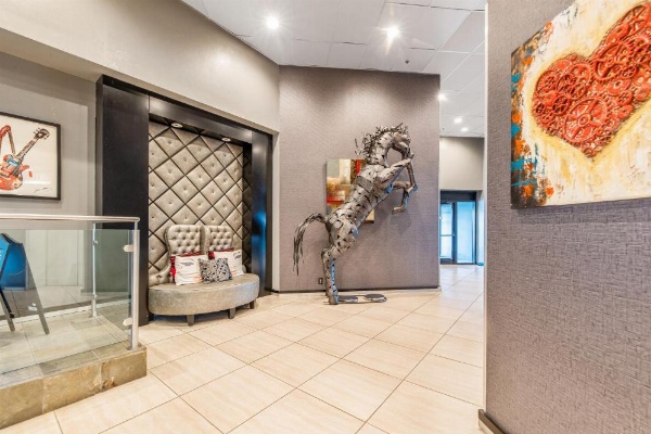 Hotel Huntington Beach image 18